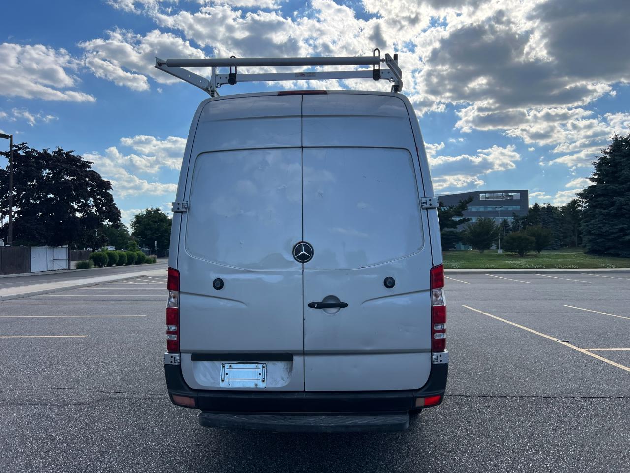 Mercedes-Benz Sprinter 3500 High Roof 170-in. WB 2015