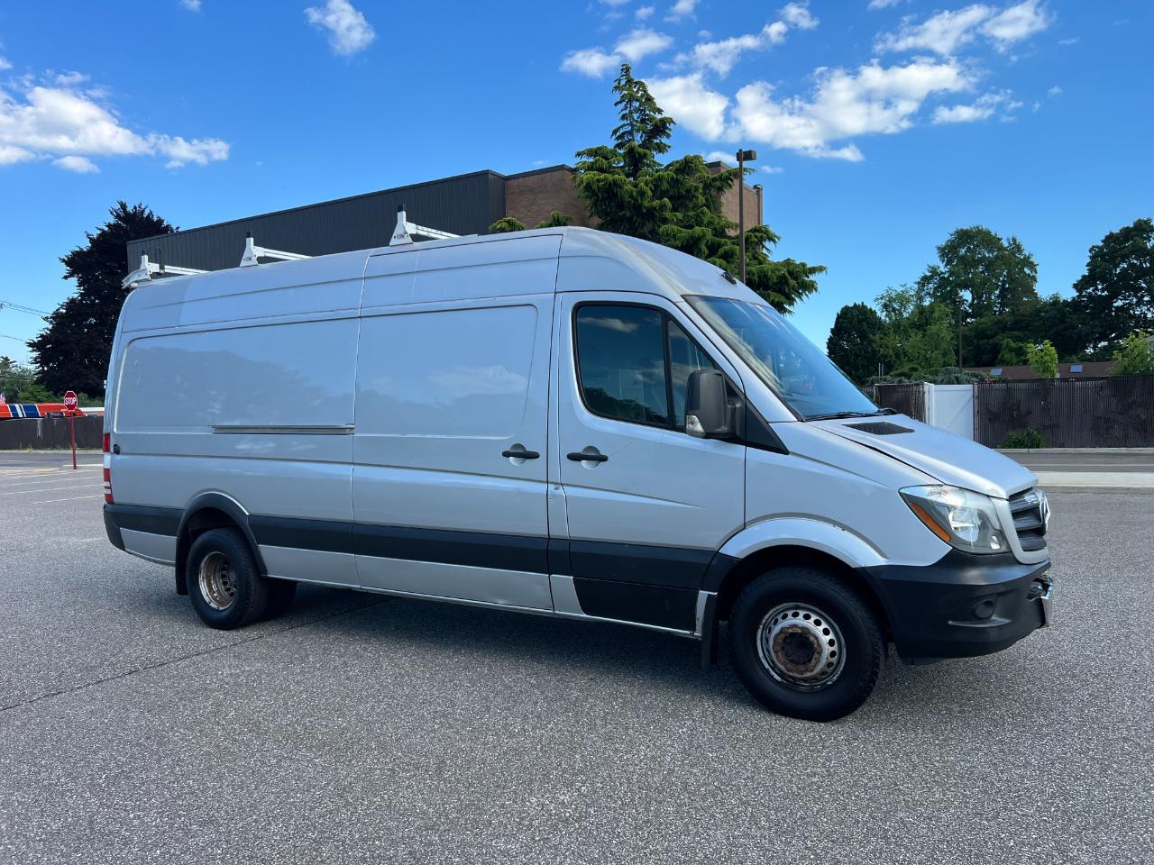 Mercedes-Benz Sprinter 3500 High Roof 170-in. WB 2015