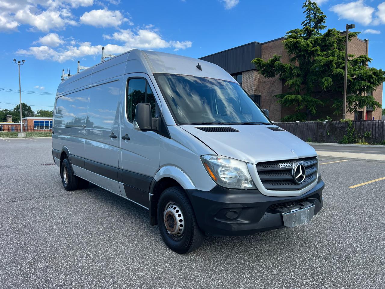 Mercedes-Benz Sprinter 3500 High Roof 170-in. WB 2015