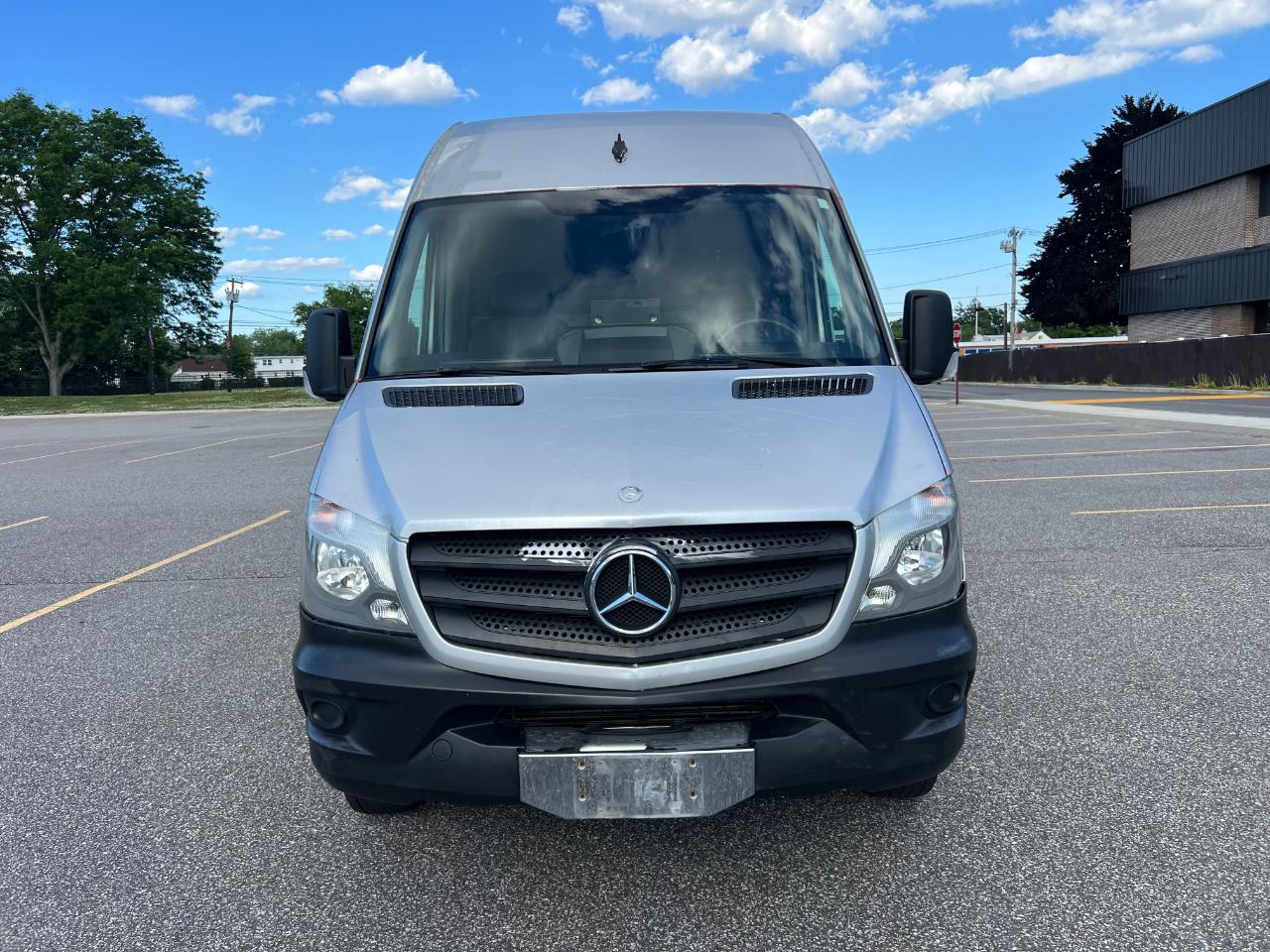 Mercedes-Benz Sprinter 3500 High Roof 170-in. WB 2015