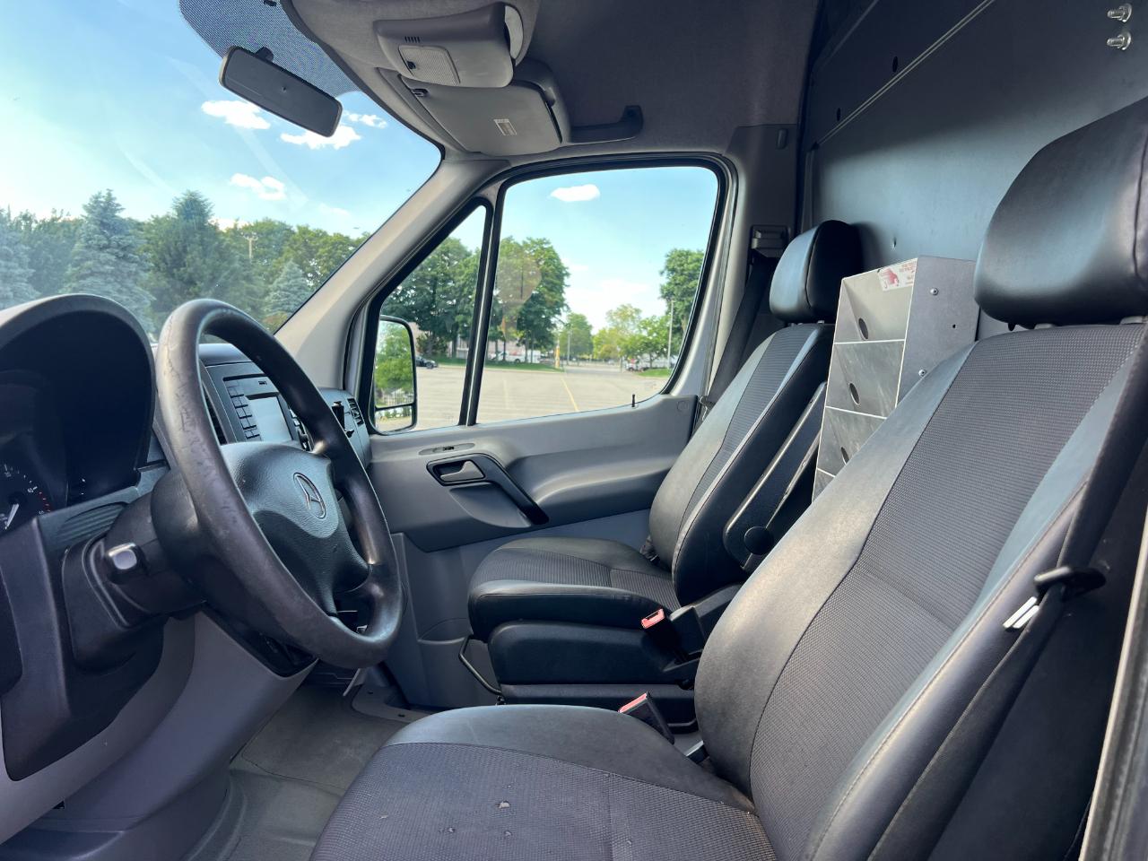 Mercedes-Benz Sprinter 3500 High Roof 170-in. WB 2015