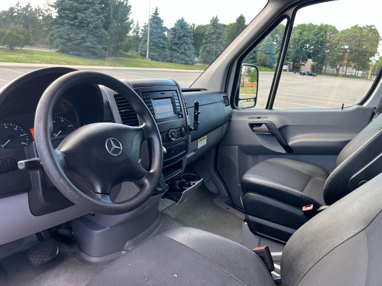 Mercedes-Benz Sprinter 3500 High Roof 170-in. WB 2015