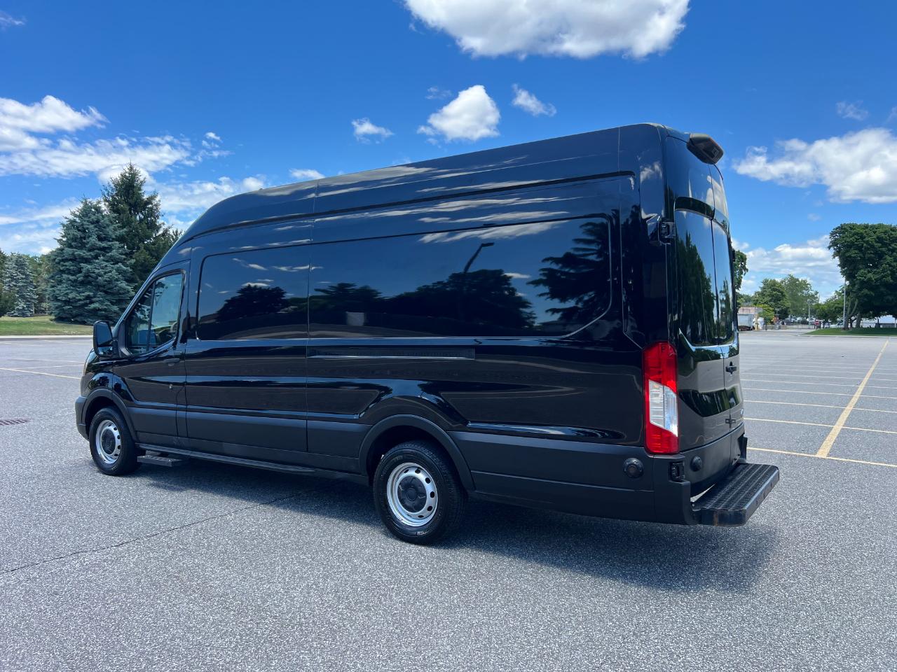 Ford Transit 250 Van High Roof w/Sliding Pass. 148-in. WB EL 2020