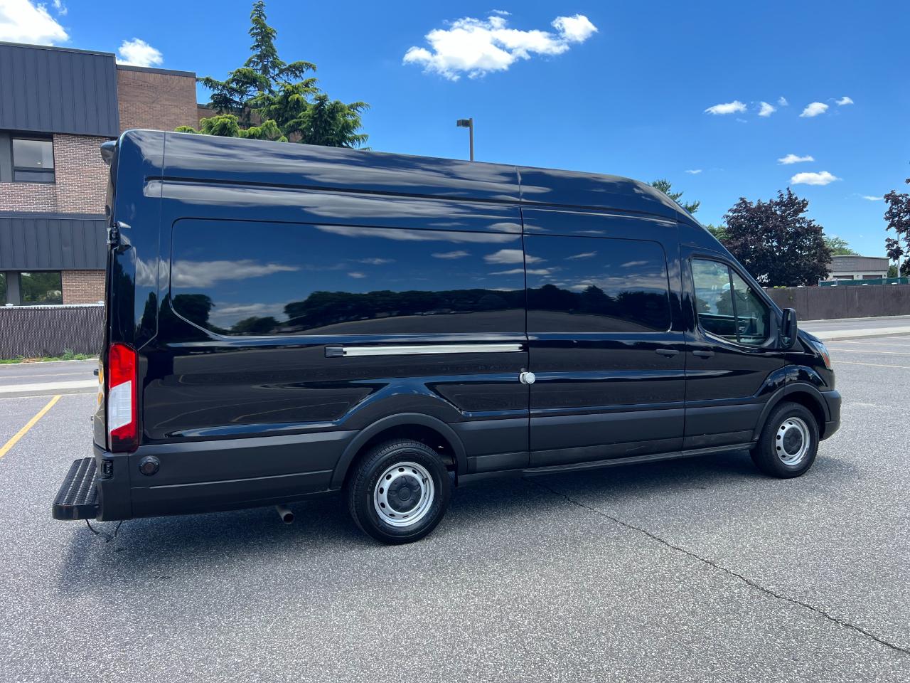 Ford Transit 250 Van High Roof w/Sliding Pass. 148-in. WB EL 2020
