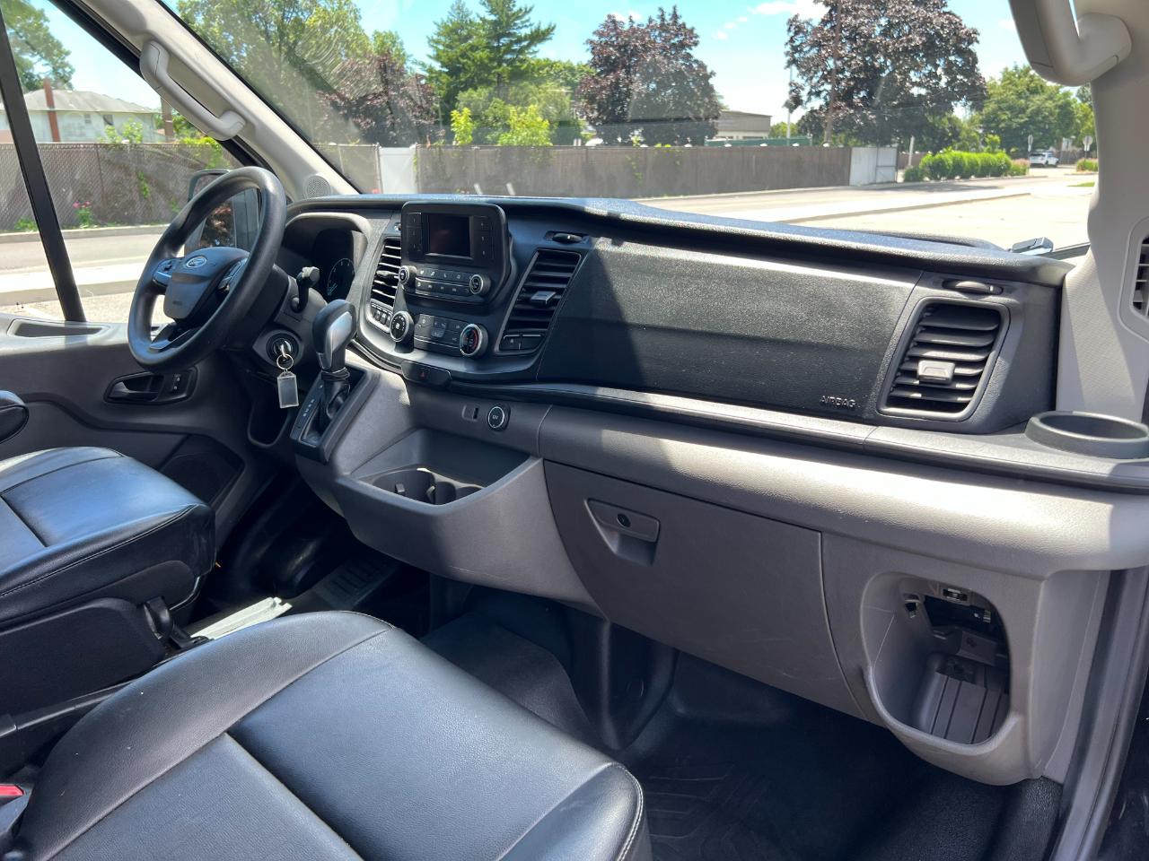 Ford Transit 250 Van High Roof w/Sliding Pass. 148-in. WB EL 2020