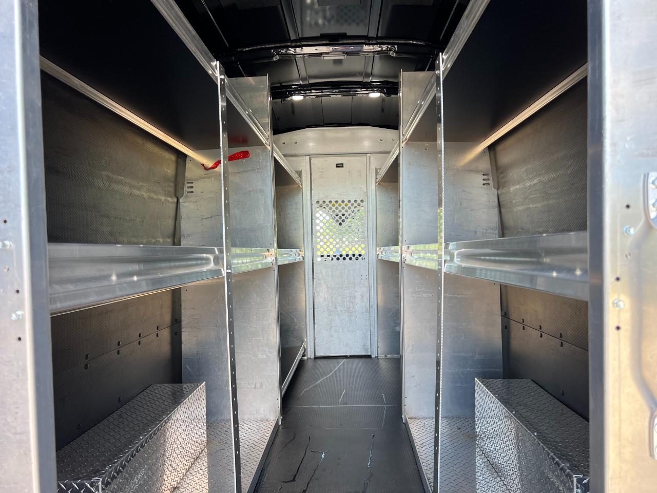 Ford Transit 250 Van High Roof w/Sliding Pass. 148-in. WB EL 2020