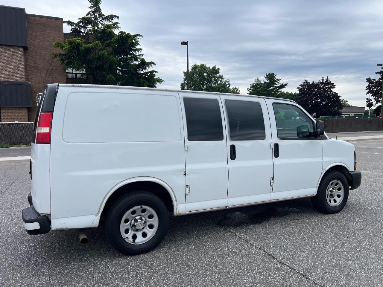 Chevrolet Express 1500 Cargo 2013