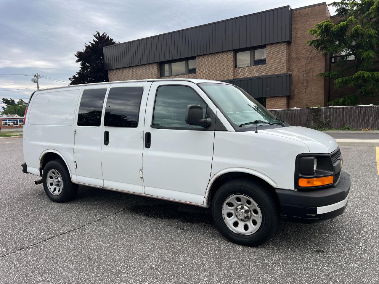 Chevrolet Express 1500 Cargo 2013