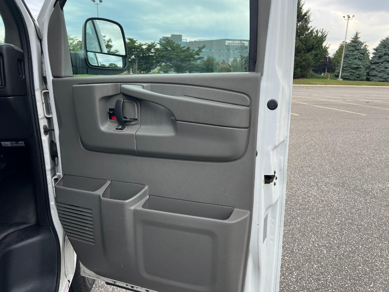 Chevrolet Express 1500 Cargo 2013