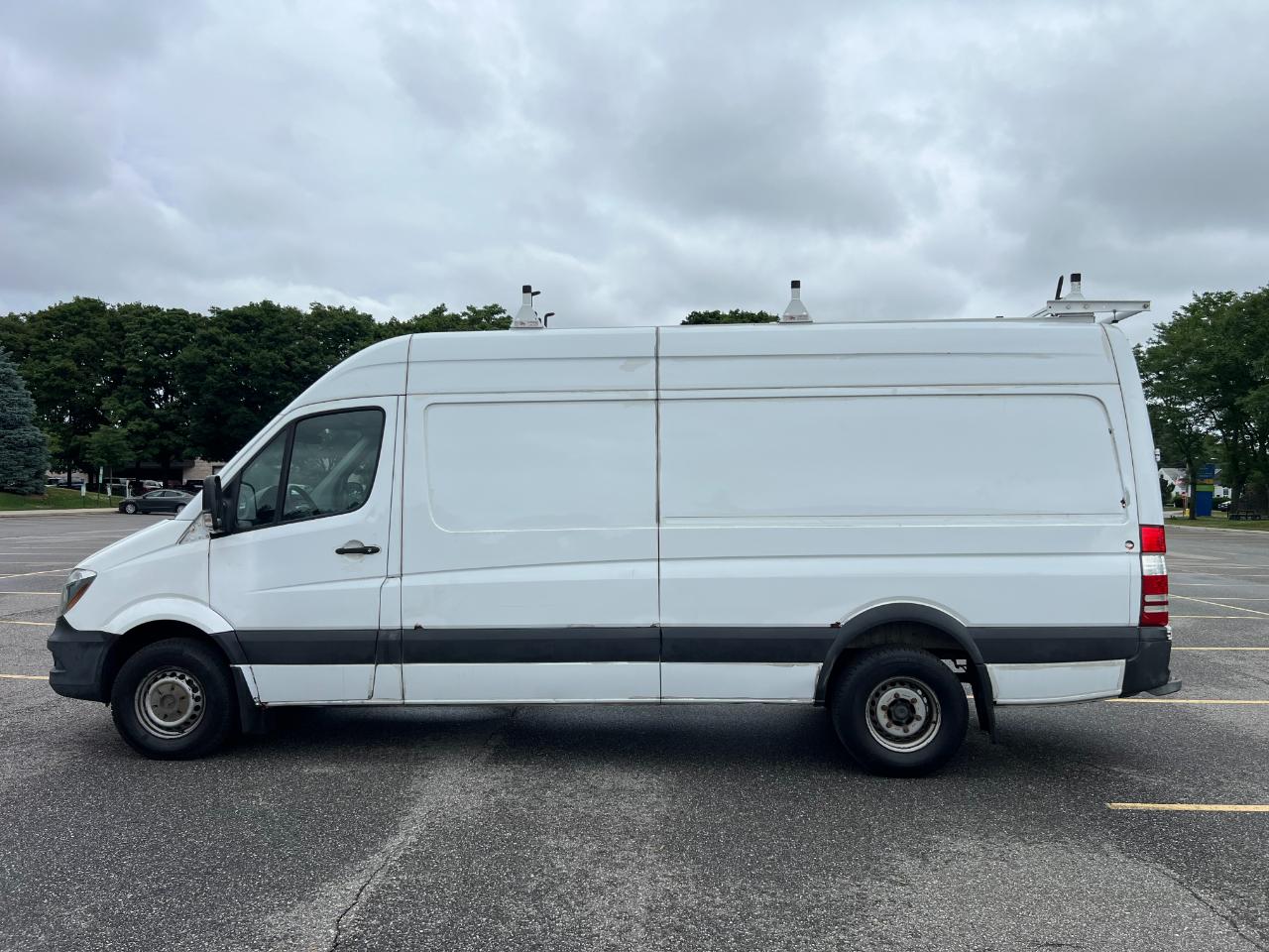 Mercedes-Benz Sprinter 3500 High Roof 170-in. WB 2015