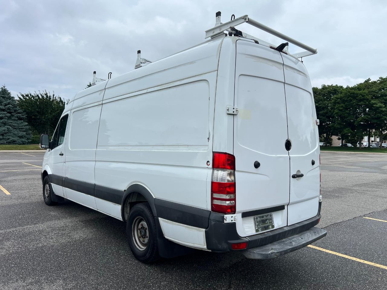 Mercedes-Benz Sprinter 3500 High Roof 170-in. WB 2015
