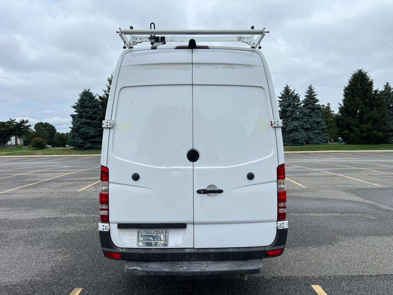Mercedes-Benz Sprinter 3500 High Roof 170-in. WB 2015