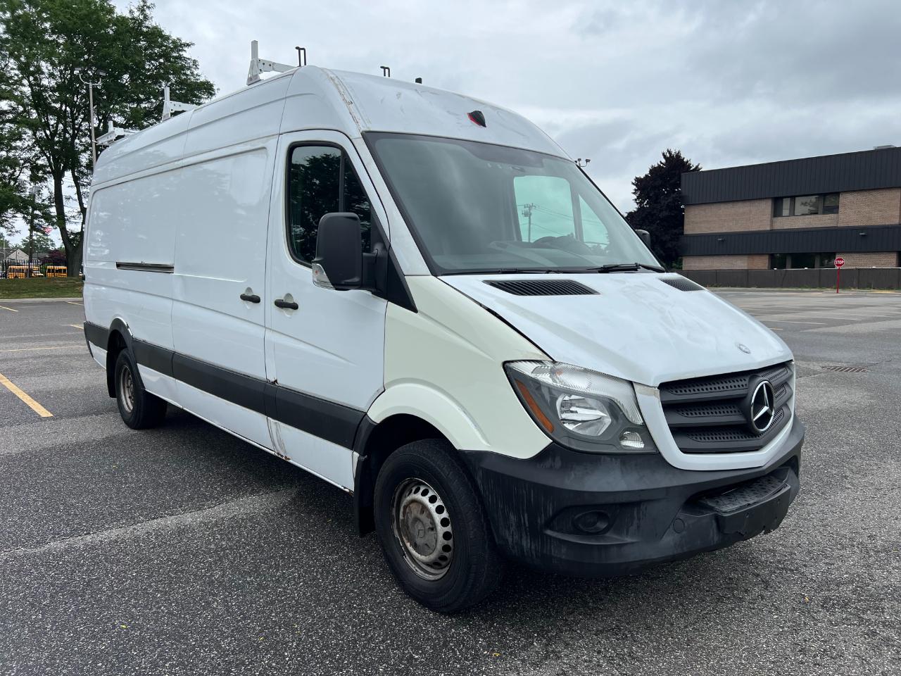 Mercedes-Benz Sprinter 3500 High Roof 170-in. WB 2015
