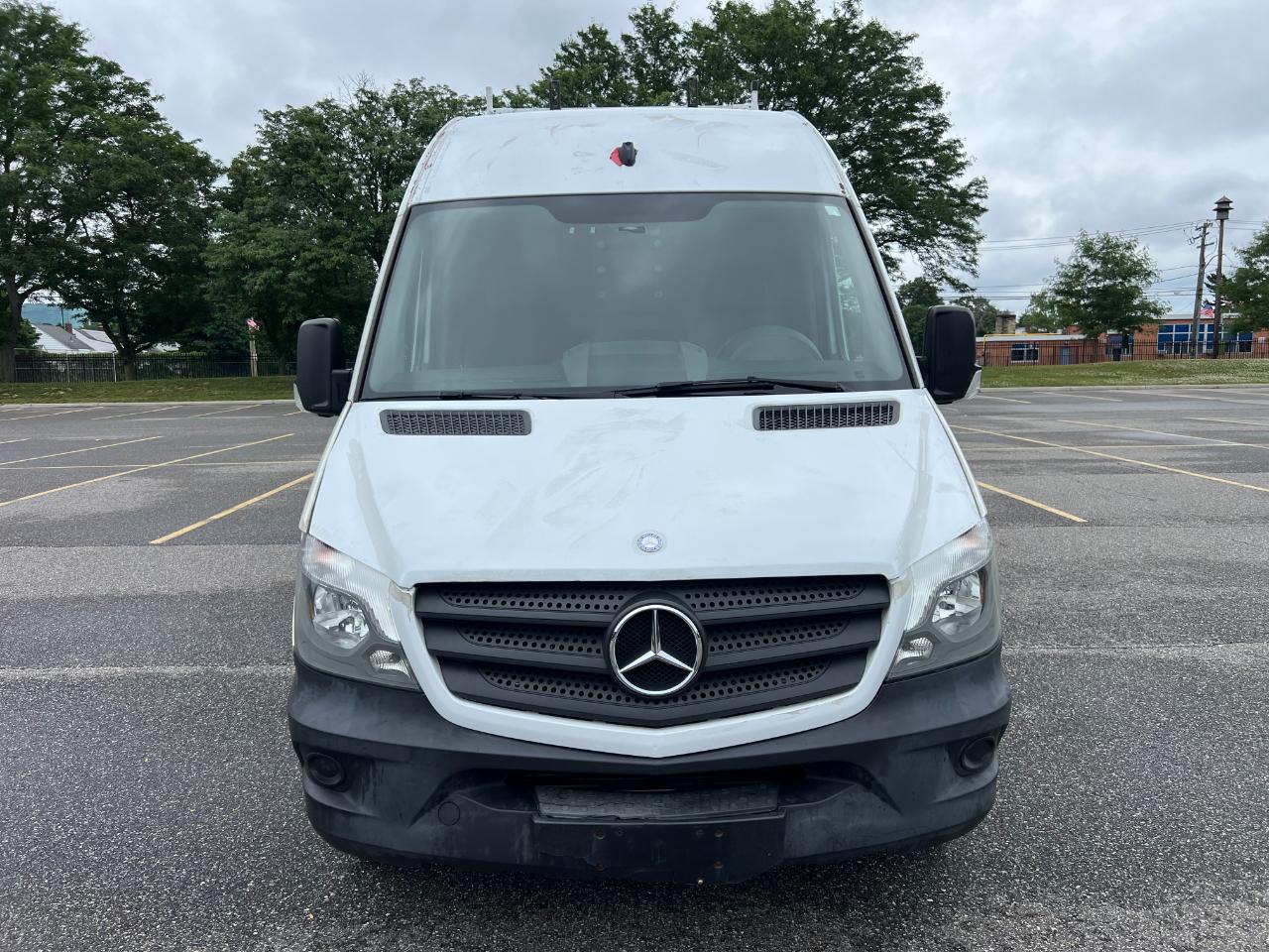 Mercedes-Benz Sprinter 3500 High Roof 170-in. WB 2015