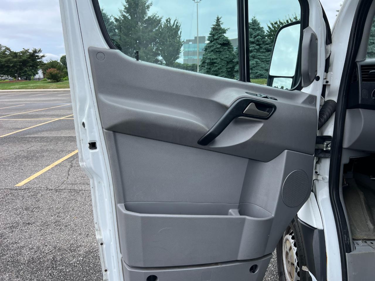 Mercedes-Benz Sprinter 3500 High Roof 170-in. WB 2015