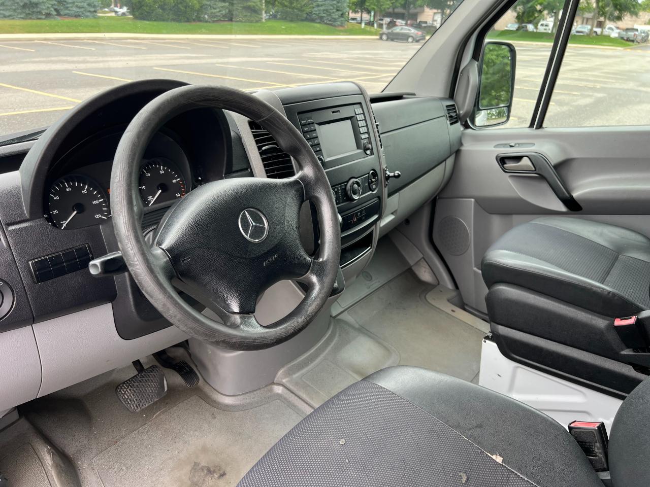 Mercedes-Benz Sprinter 3500 High Roof 170-in. WB 2015