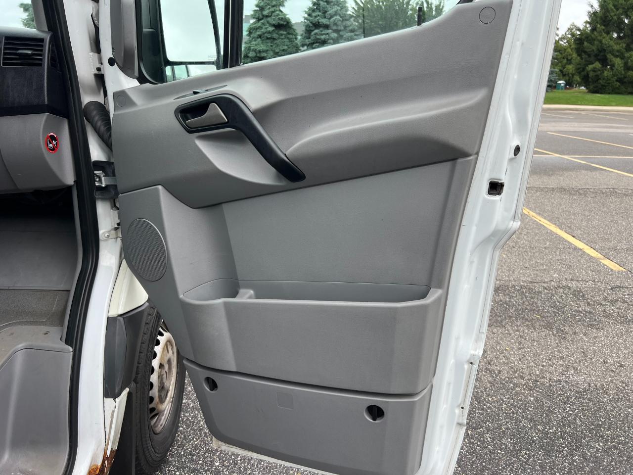 Mercedes-Benz Sprinter 3500 High Roof 170-in. WB 2015