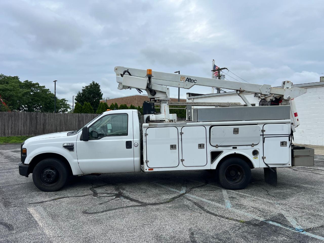 Ford F-350 SD XL DRW 2WD 2008