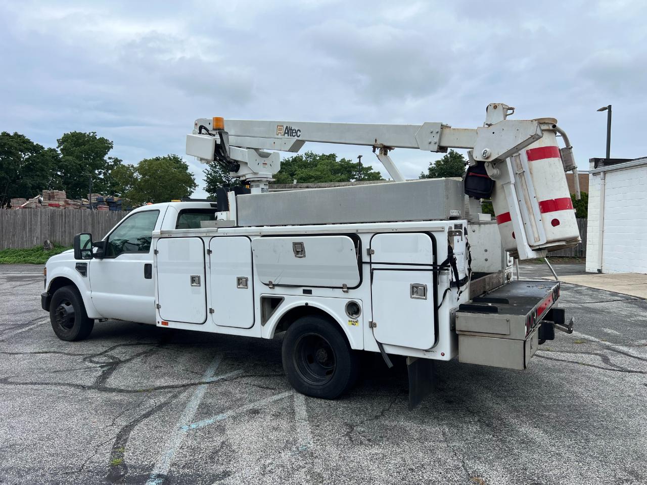 Ford F-350 SD XL DRW 2WD 2008