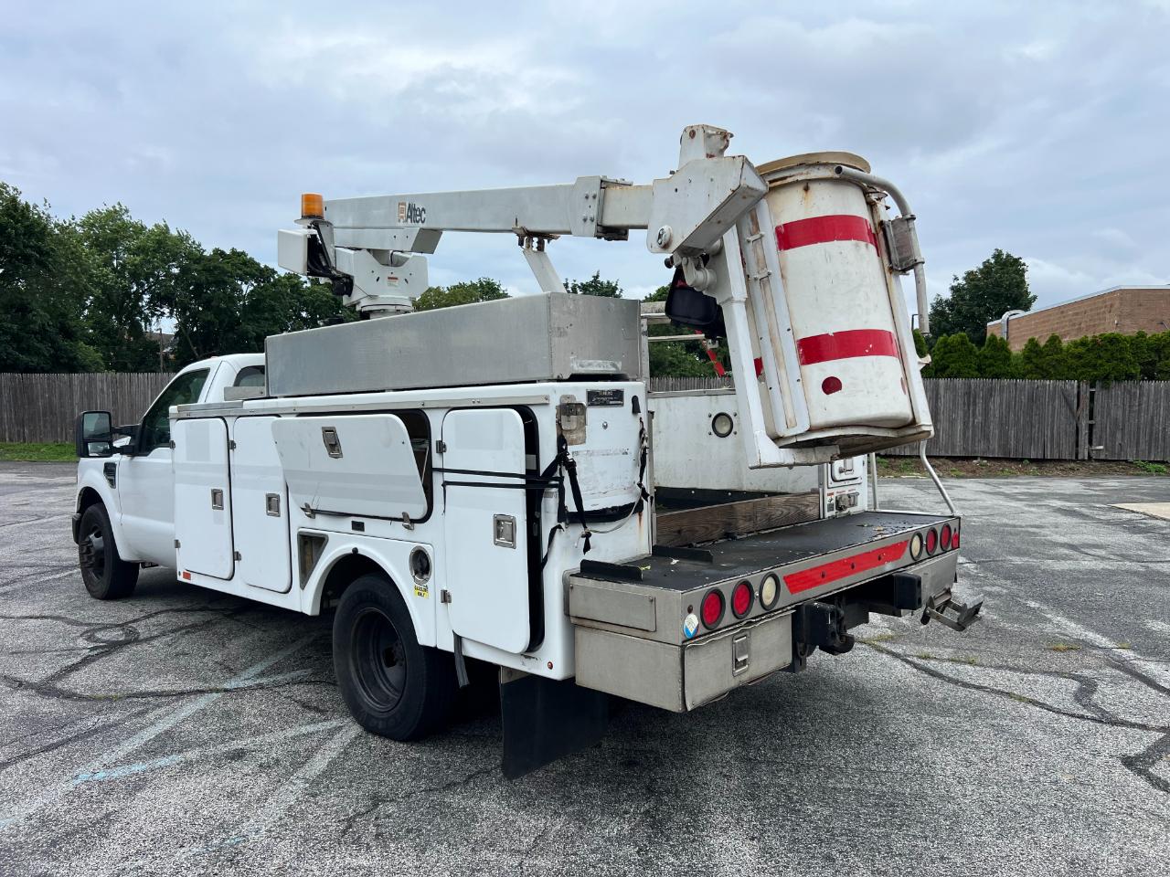 Ford F-350 SD XL DRW 2WD 2008