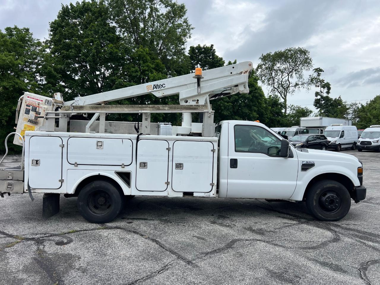 Ford F-350 SD XL DRW 2WD 2008