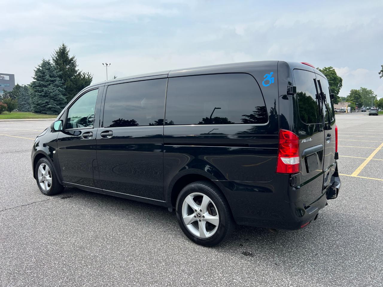 Mercedes-Benz Metris Passenger Van 2018