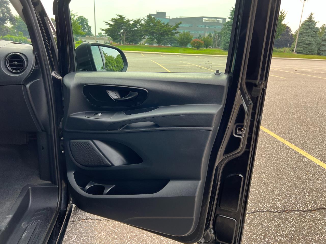 Mercedes-Benz Metris Passenger Van 2018