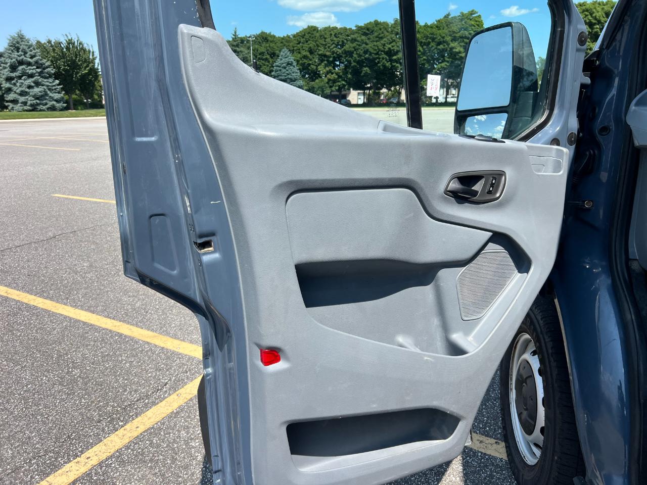 Ford Transit 250 Van High Roof w/Sliding Pass. 148-in. WB EL 2019