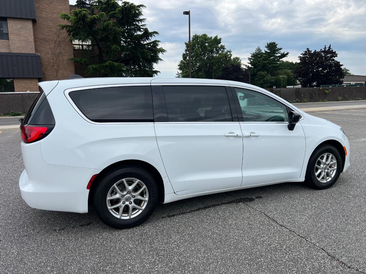 Chrysler Voyager LX 2024