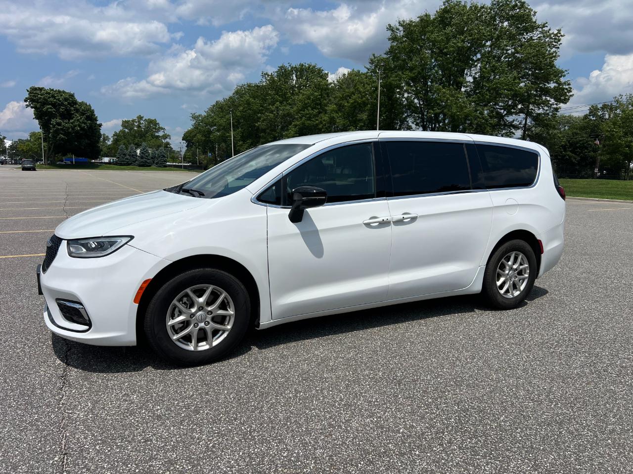 Chrysler Pacifica Select 2026