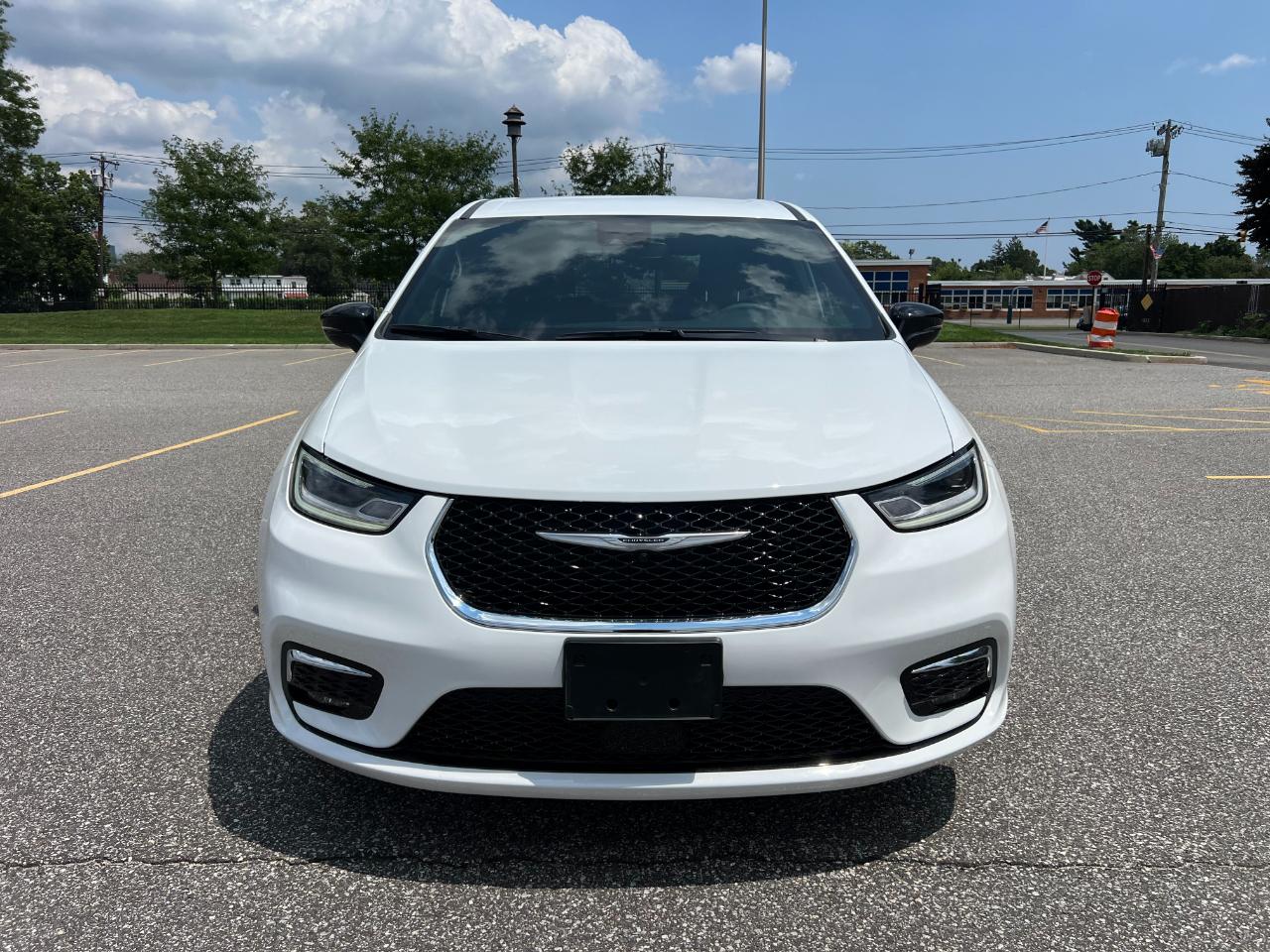Chrysler Pacifica Select 2026