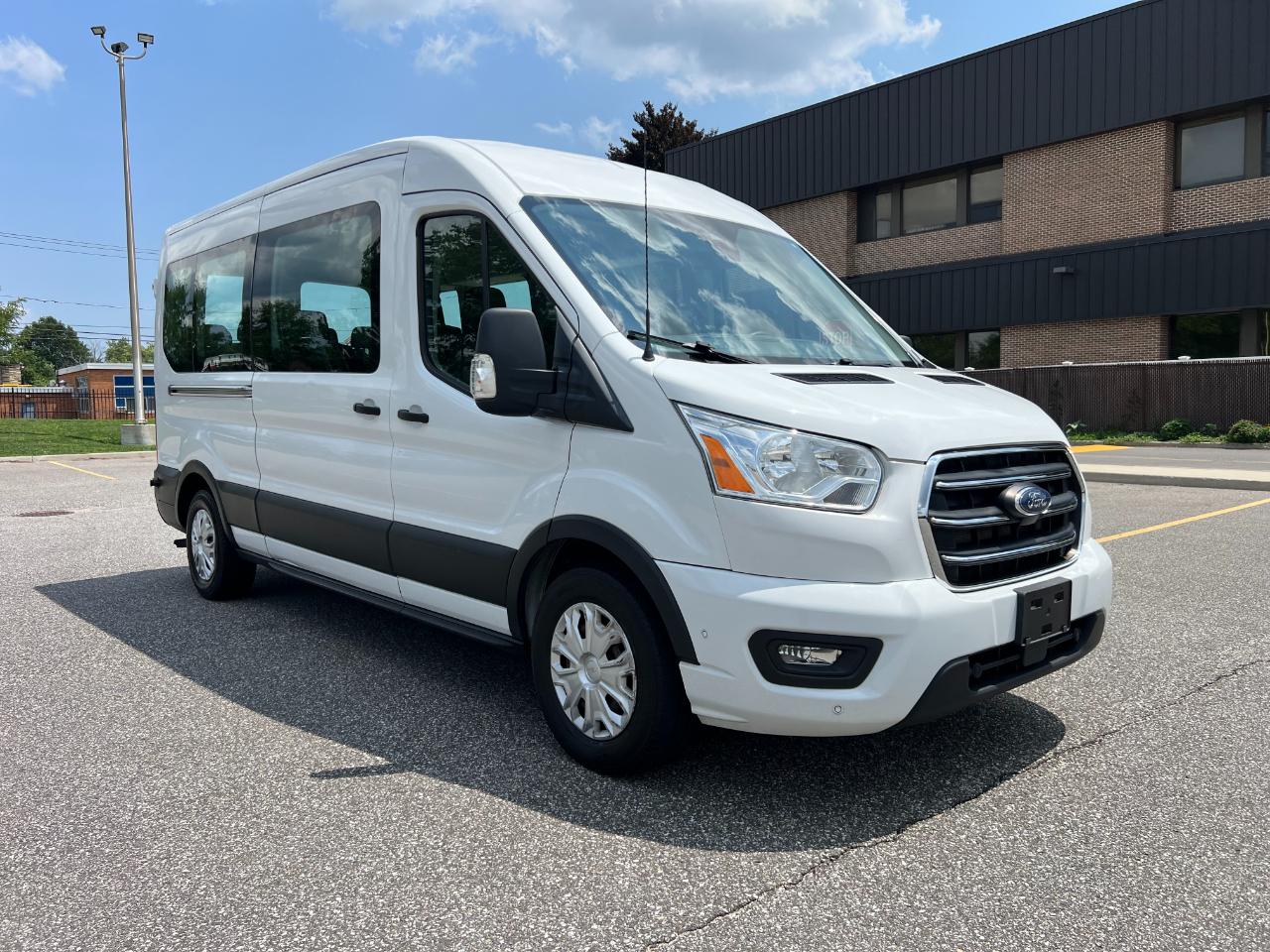 Ford Transit 350 Wagon Med. Roof XL w/Sliding Pass. 148-in. WB 2020