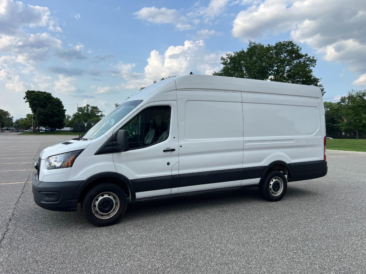 Ford Transit 250 Van High Roof w/Sliding Pass. 148-in. WB EL 2023