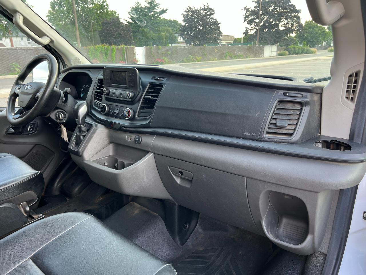 Ford Transit 250 Van High Roof w/Sliding Pass. 148-in. WB EL 2023