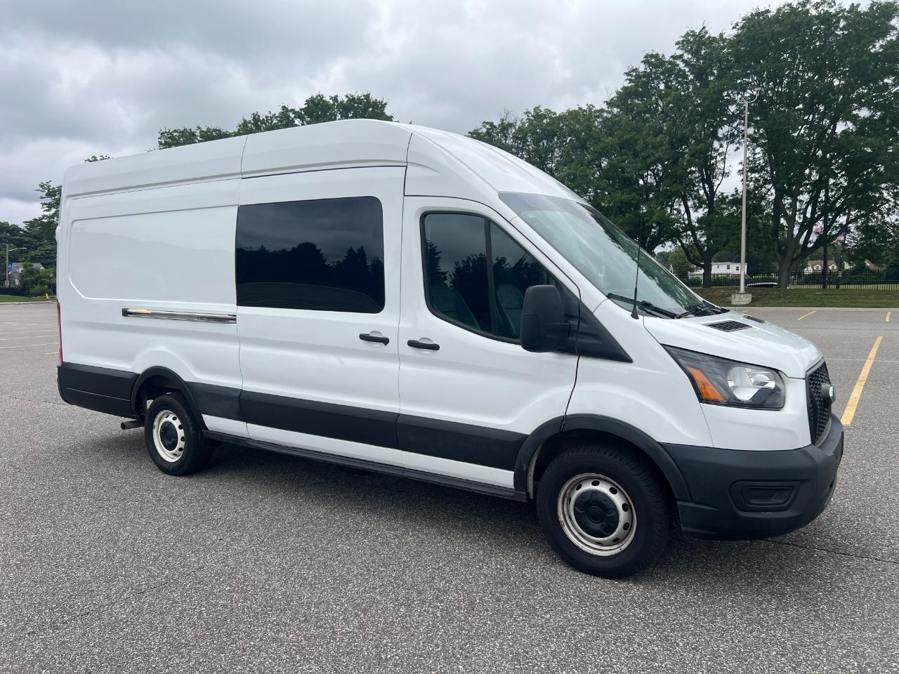 Ford Transit 250 Van High Roof w/Sliding Pass. 148-in. WB EL 2023