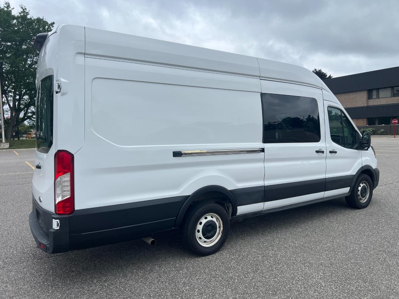 Ford Transit 250 Van High Roof w/Sliding Pass. 148-in. WB EL 2023