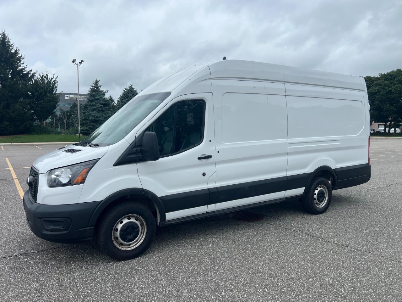 Ford Transit 250 Van High Roof w/Sliding Pass. 148-in. WB EL 2023