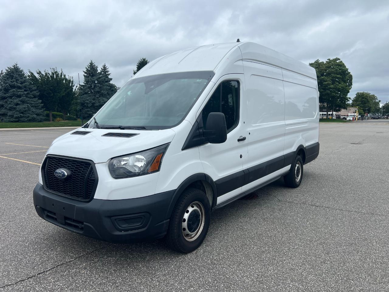 Ford Transit 250 Van High Roof w/Sliding Pass. 148-in. WB EL 2023