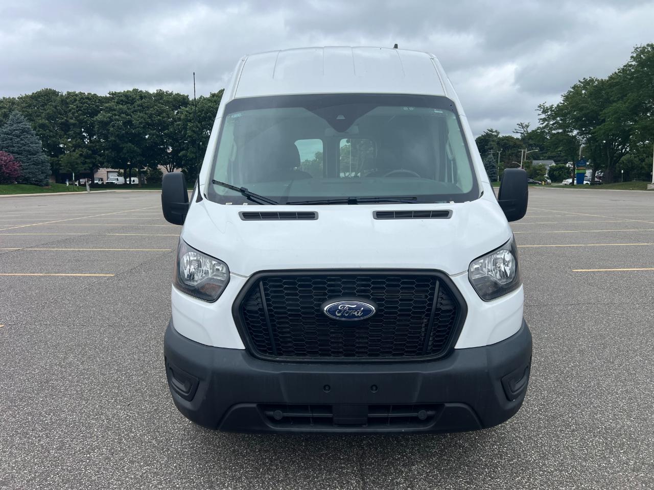 Ford Transit 250 Van High Roof w/Sliding Pass. 148-in. WB EL 2023