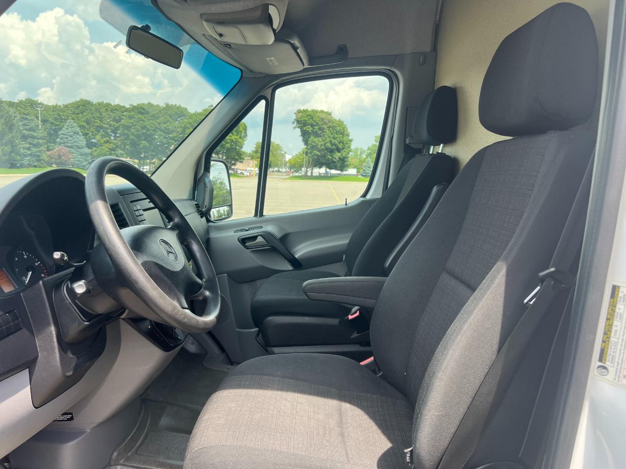 Mercedes-Benz Sprinter 2500 144-in. WB 2016
