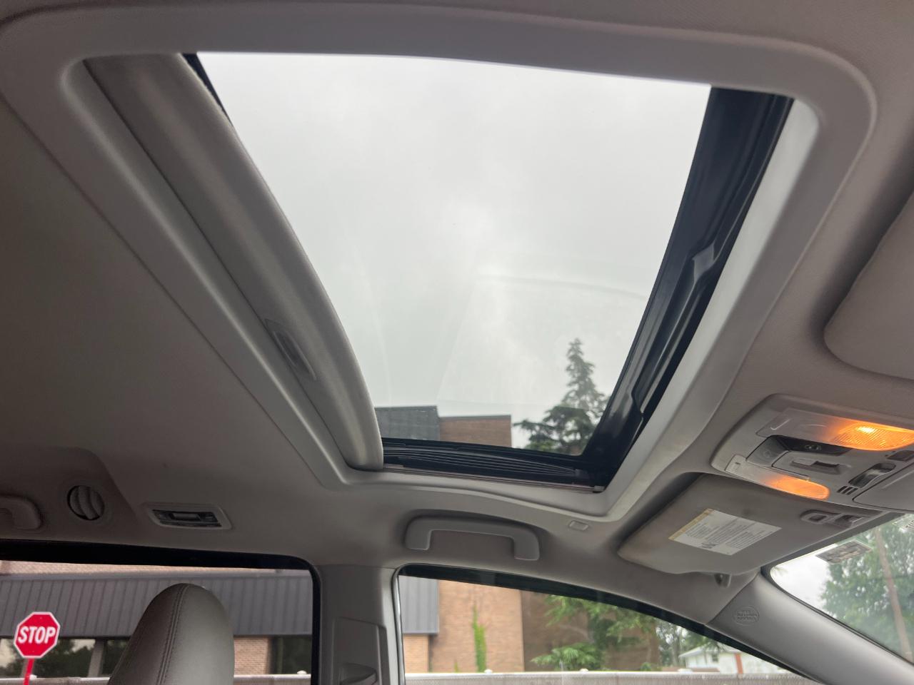 Toyota Sienna Limited Premium 7-Passenger 2019