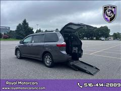 2019 Toyota Sienna 