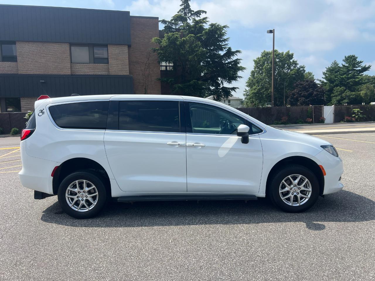 Chrysler Voyager LX 2022