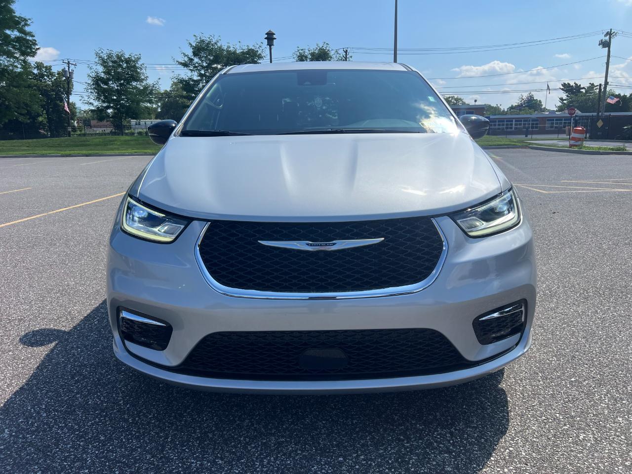Chrysler Pacifica Select 2026