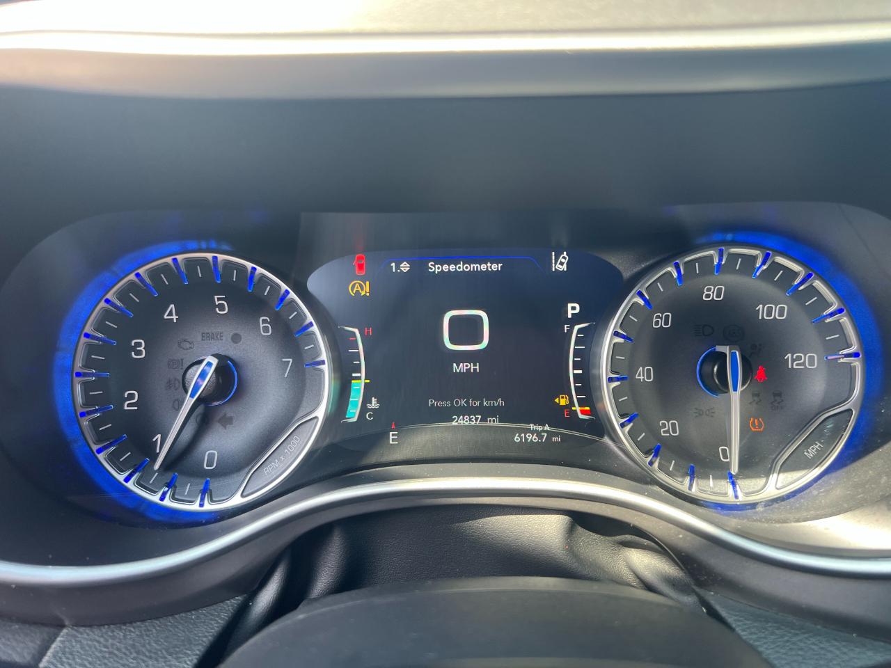 Chrysler Pacifica Select 2026