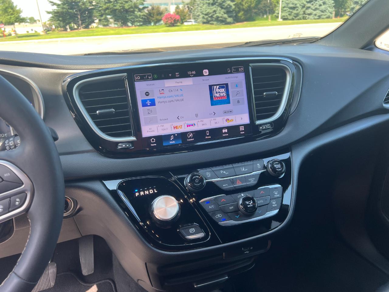 Chrysler Pacifica Select 2026
