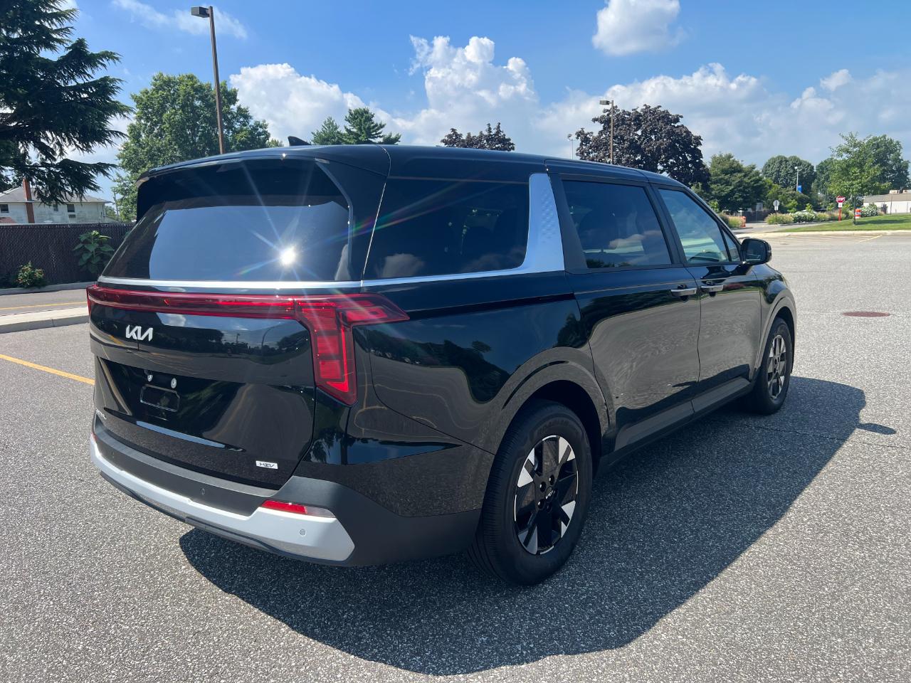 Kia Carnival Hybrid LXS 2026