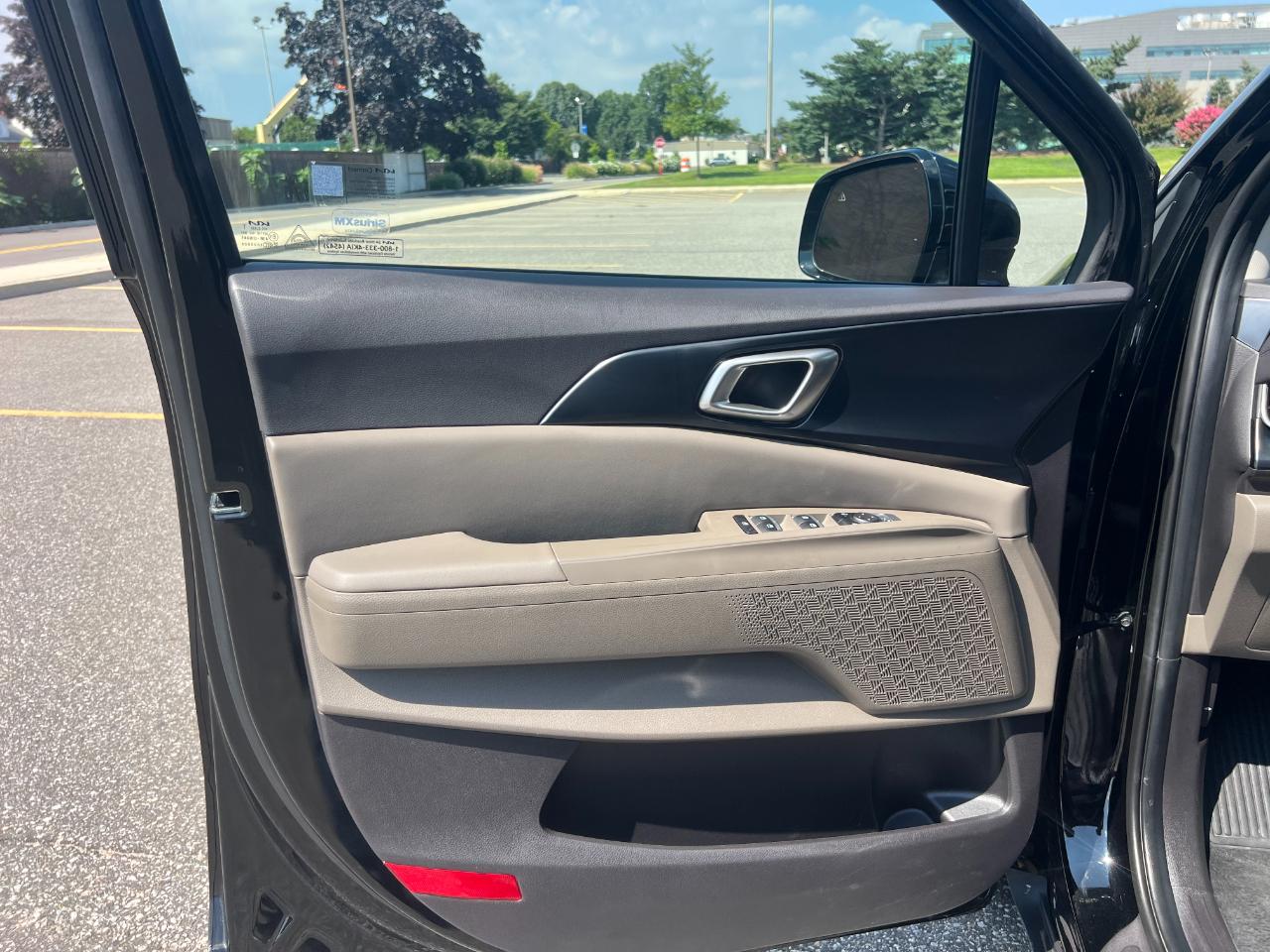Kia Carnival Hybrid LXS 2026