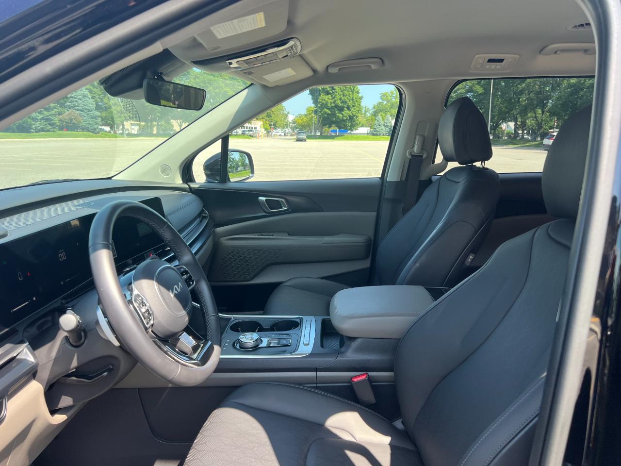 Kia Carnival Hybrid LXS 2026