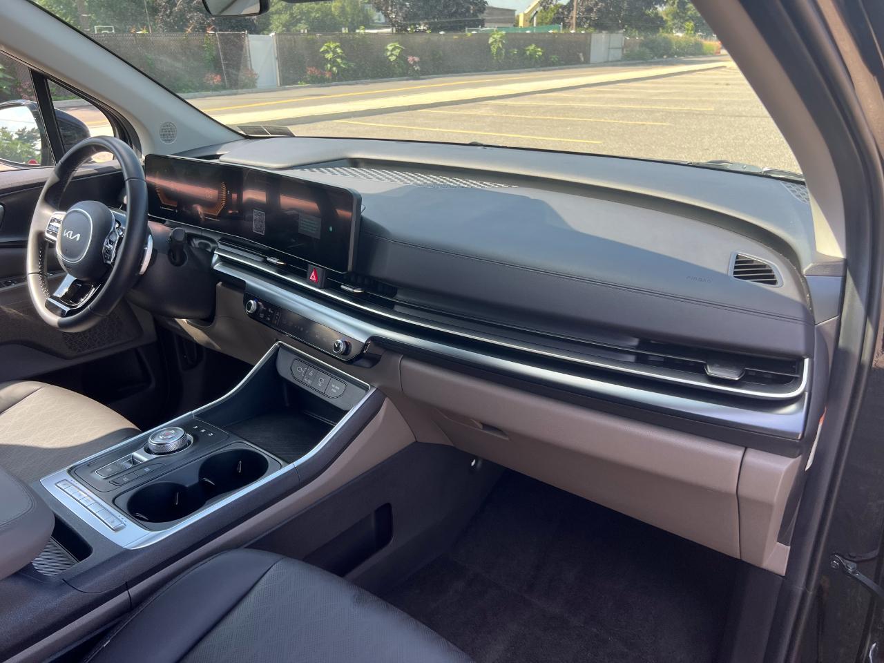 Kia Carnival Hybrid LXS 2026